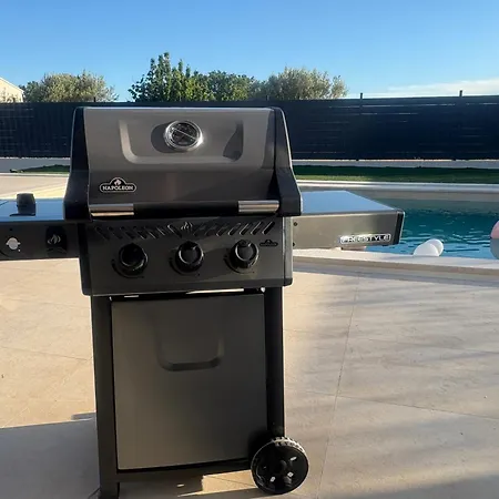 Podversie ヴィラ Debeljak