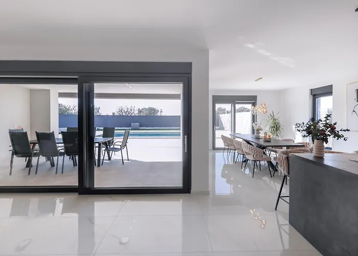 Podversie Вилла