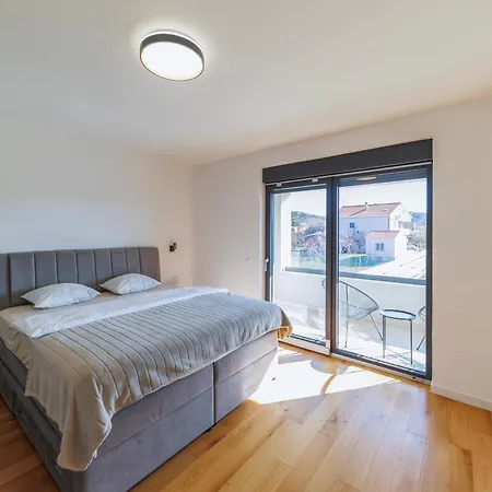 Vila Podversie *