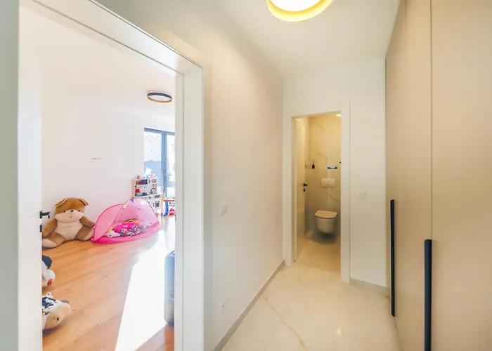 Podversie וילה *