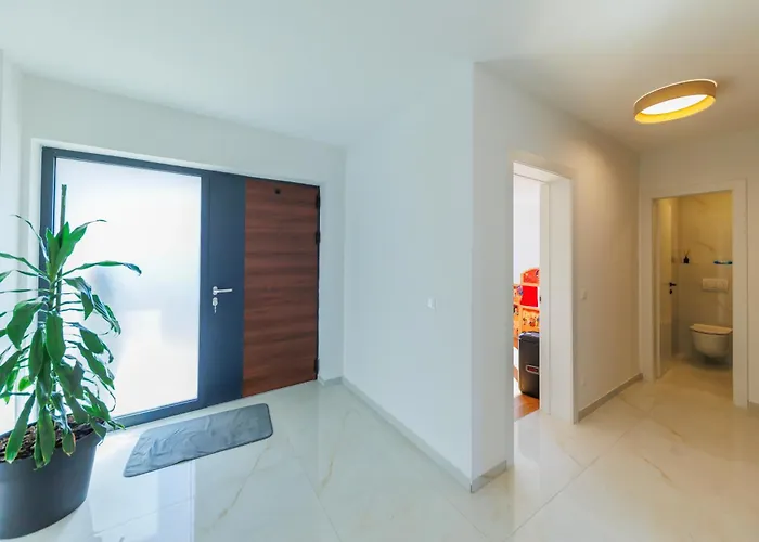 וילה Podversie Debeljak