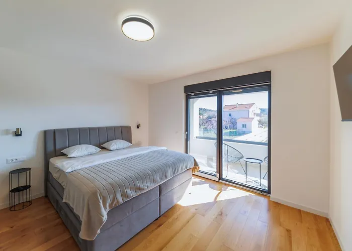 וילה Podversie *